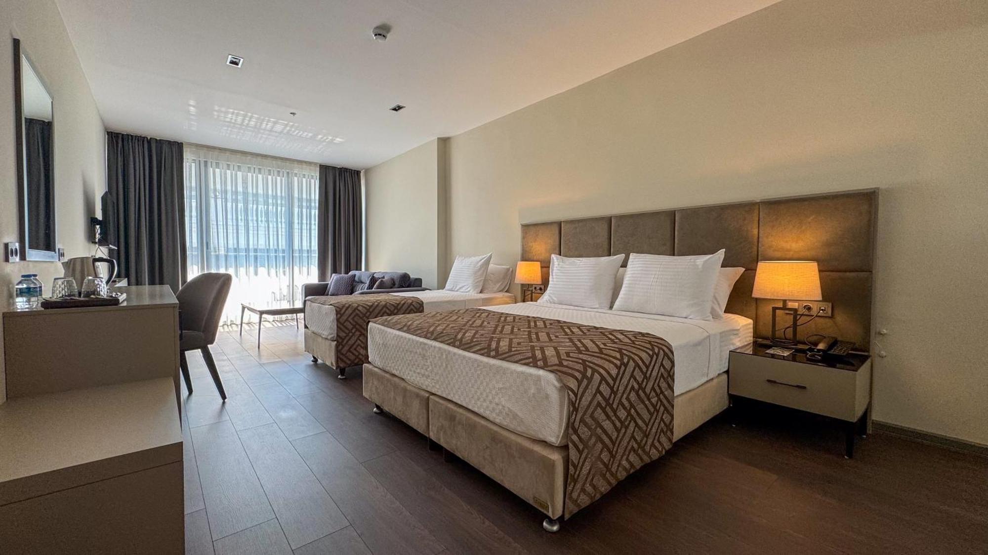Alice Hotel Анталия Екстериор снимка
