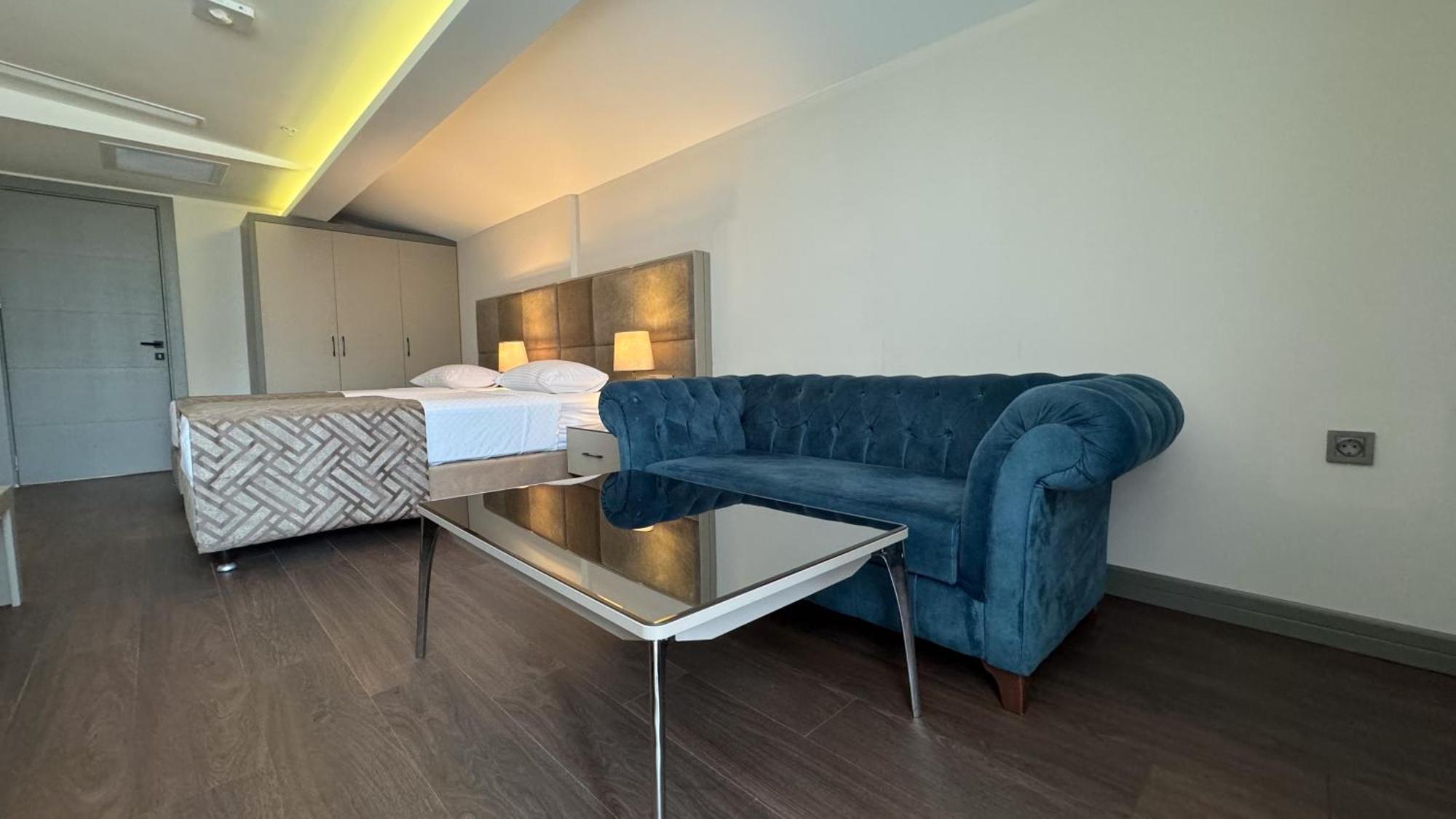 Alice Hotel Анталия Екстериор снимка