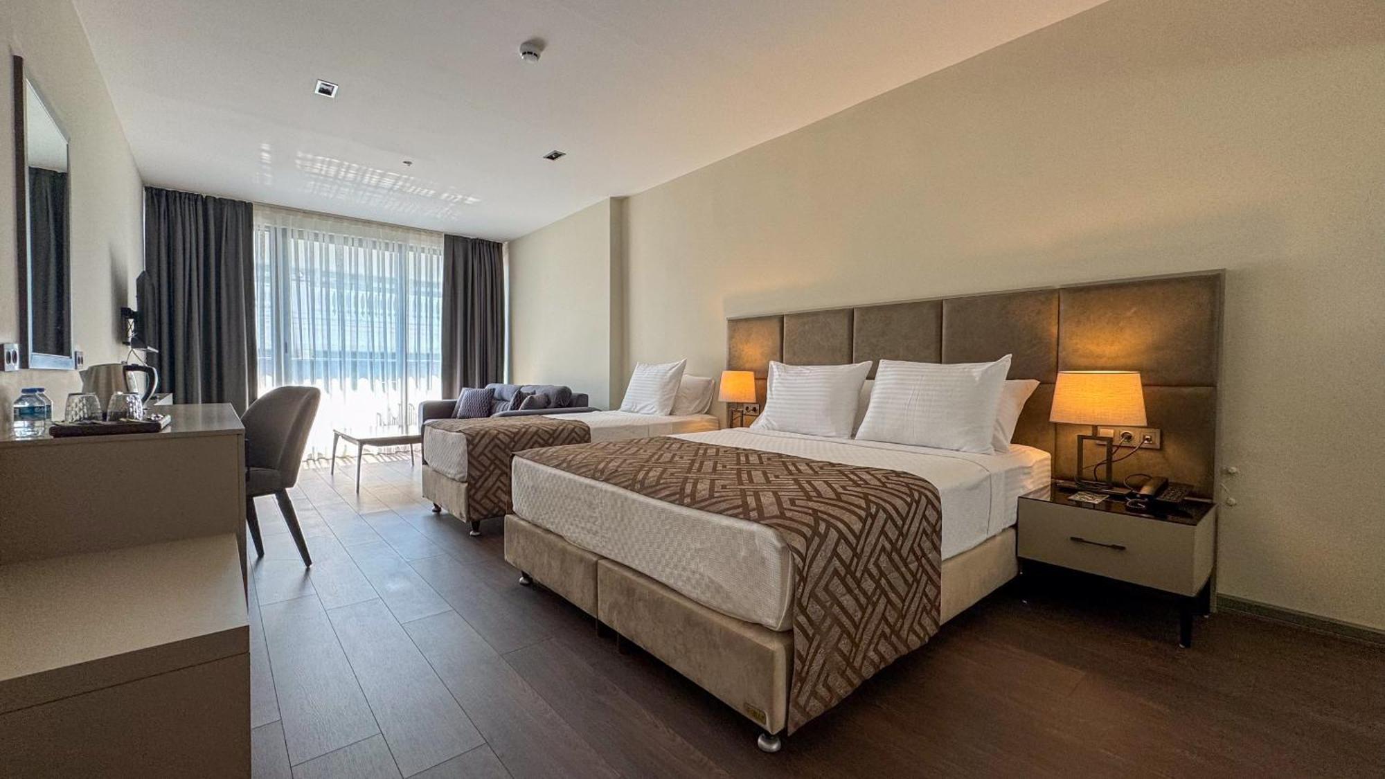 Alice Hotel Анталия Екстериор снимка