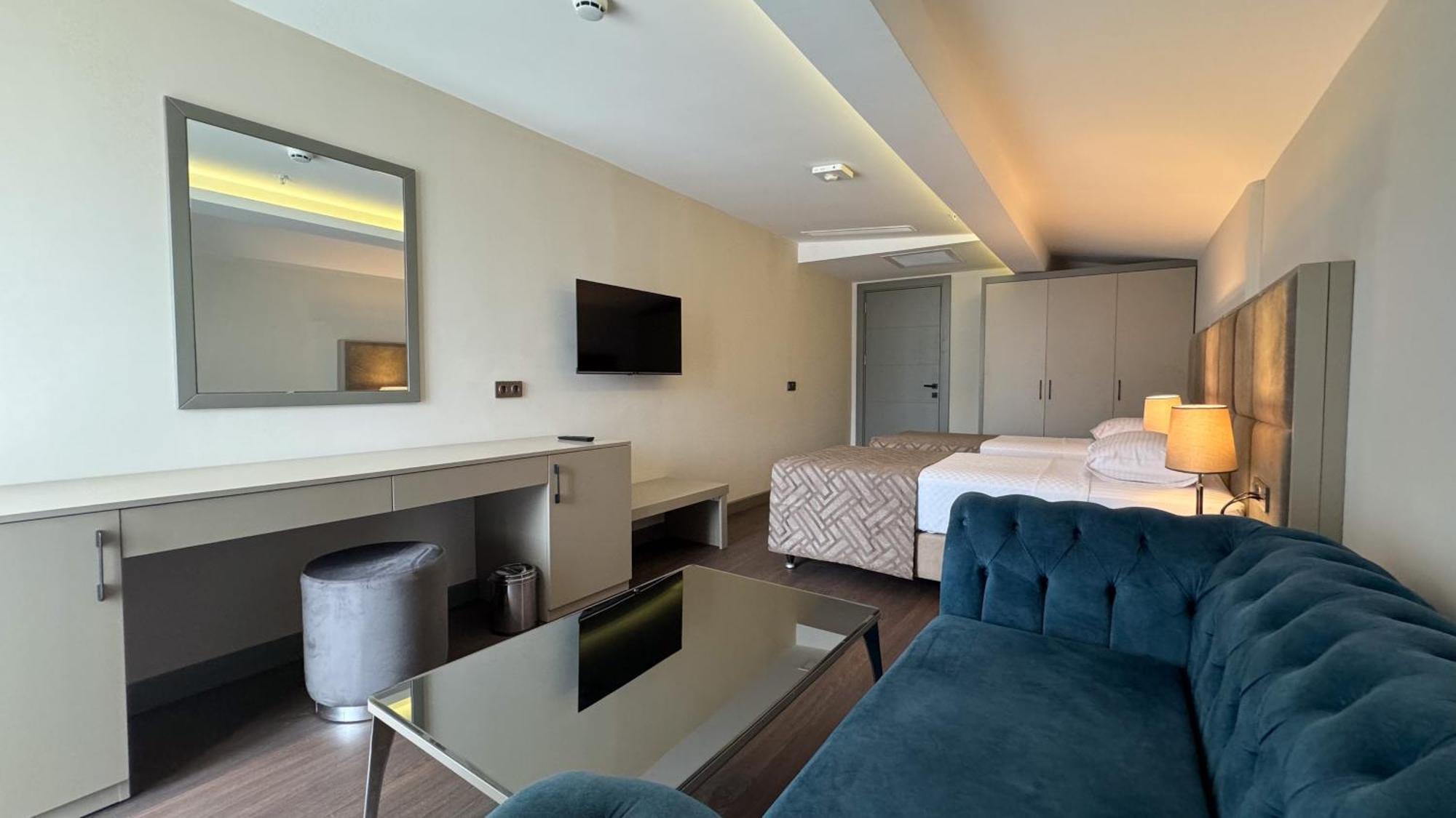 Alice Hotel Анталия Екстериор снимка