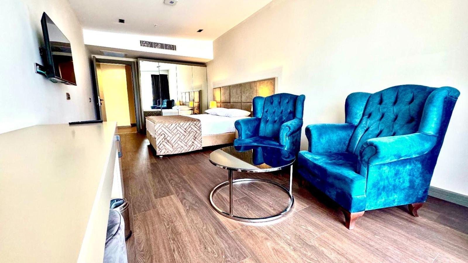 Alice Hotel Анталия Стая снимка